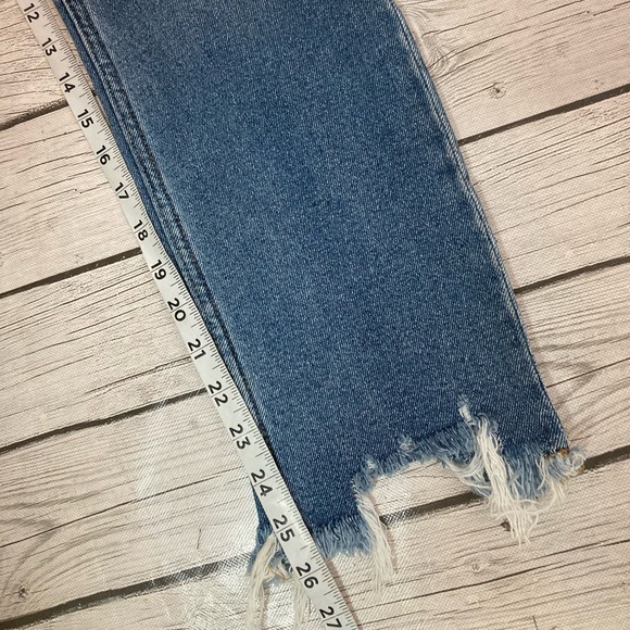 Abercrombie & Fitch Distressed Mom Jeans - Picture 7 of 10